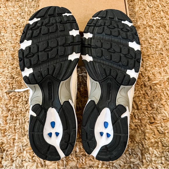 NWT New Balance 530 Beige Silver Women’s Size Men 6.5/Women 8 - Picture 9 of 12